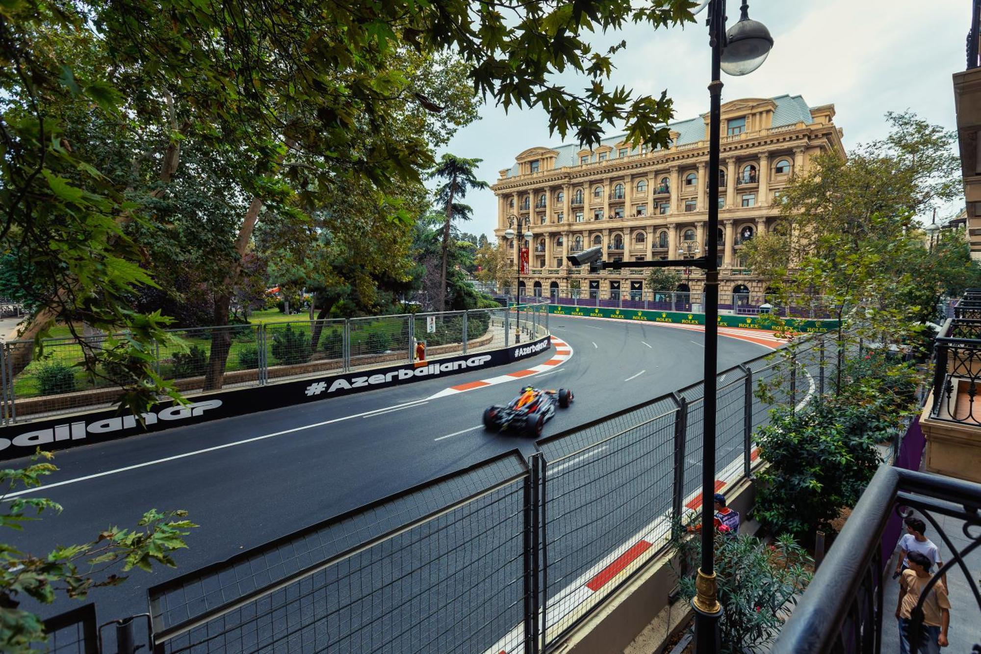 Center Hotel Baku Exterior photo